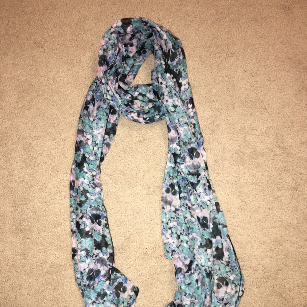 Blue and white scarf